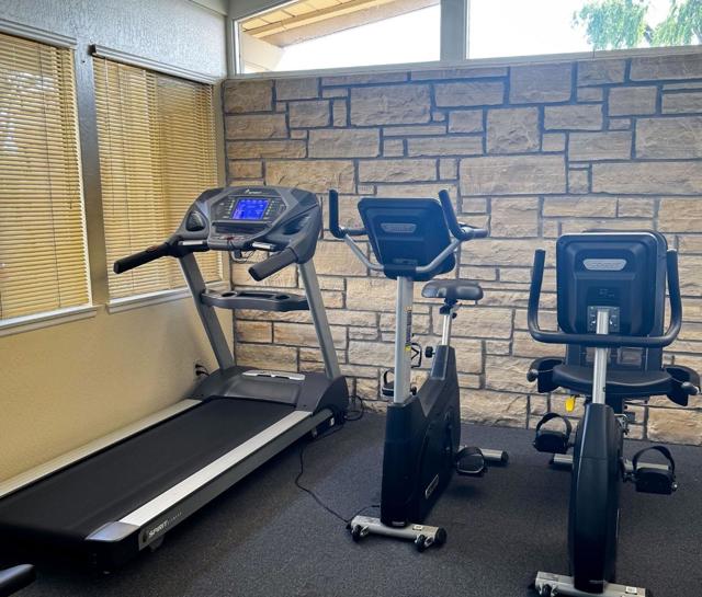 1518 Day Avenue, San Mateo CA: https://media.crmls.org/mediaz/402b795a-2eb3-402e-bb3b-7598923e5a2f.jpg