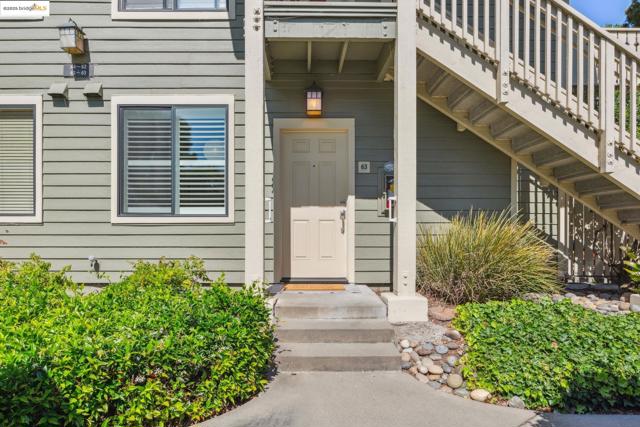 63 Lakeshore Ct, Richmond CA: https://media.crmls.org/mediaz/402c3c85-825c-4a3f-a36b-4edd4fcebee2.jpg