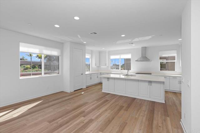 Detail Gallery Image 17 of 35 For 2590 Broom Ln, Carlsbad,  CA 92008 - 4 Beds | 3/1 Baths