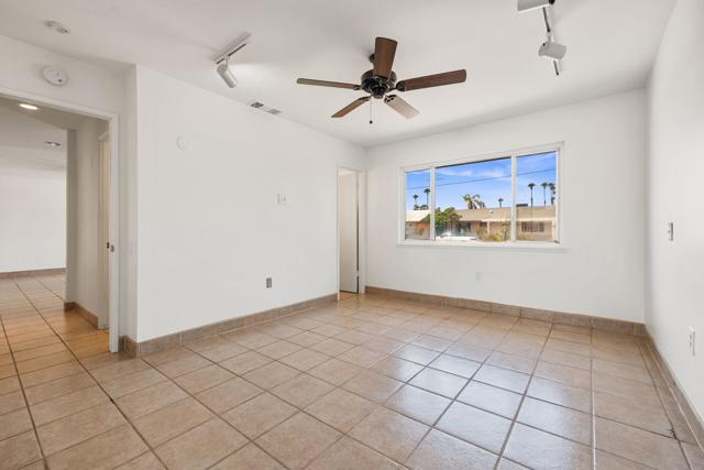 42660 Wisconsin Avenue, Palm Desert CA: https://media.crmls.org/mediaz/402d19d6-b52c-4a49-aa36-22ba41b72c0c.jpg