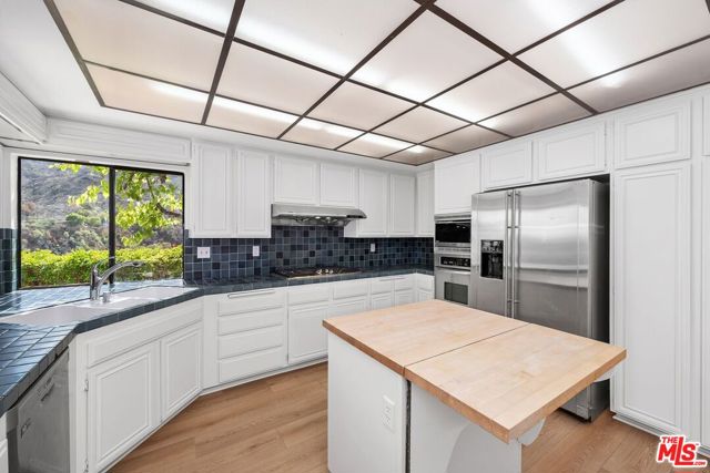 Drew Fenton | 1317 Avenida De Cortez Pacific Palisades CA | MLS: 7117370