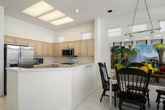 78300 Willowrich Drive, Palm Desert CA: https://media.crmls.org/mediaz/402dfcd1-e125-4a3a-a5ba-21c0bfa85062.jpg