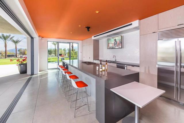 103 Mustang Lane, Palm Springs CA: https://media.crmls.org/mediaz/402efae6-d45c-44f1-8f72-f13c37bc9264.jpg