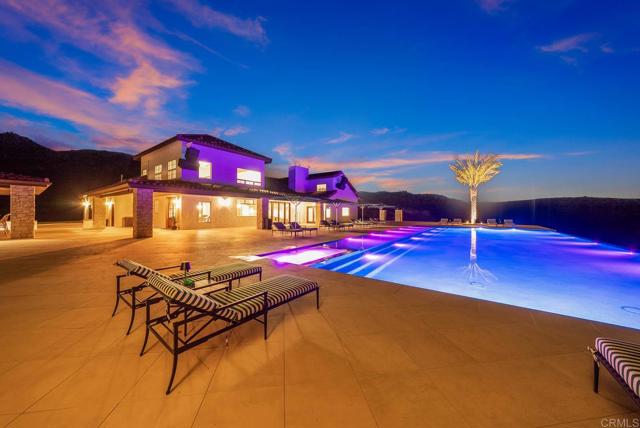 24949 Thunder Mountain Road, Ramona CA: https://media.crmls.org/mediaz/402f054a-d4f8-4bb3-9326-d76c60c1d53b.jpg