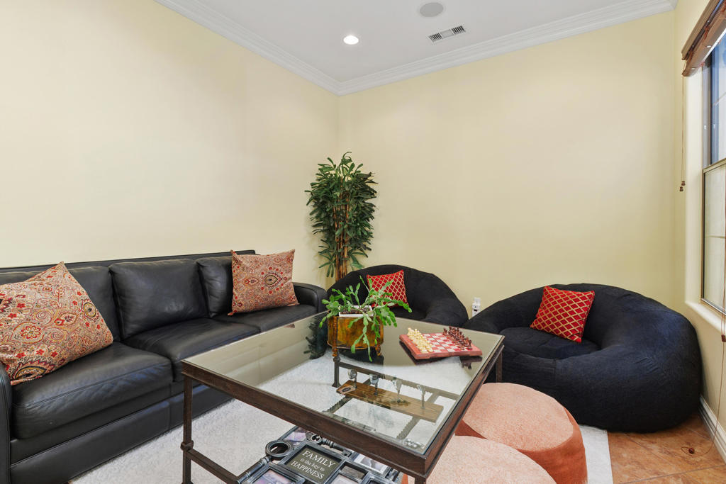 MLS #219139240DA image #7