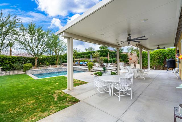 85568 Brovello Drive, Indio CA: https://media.crmls.org/mediaz/402fe85a-986f-4930-937d-43a3e297459c.jpg