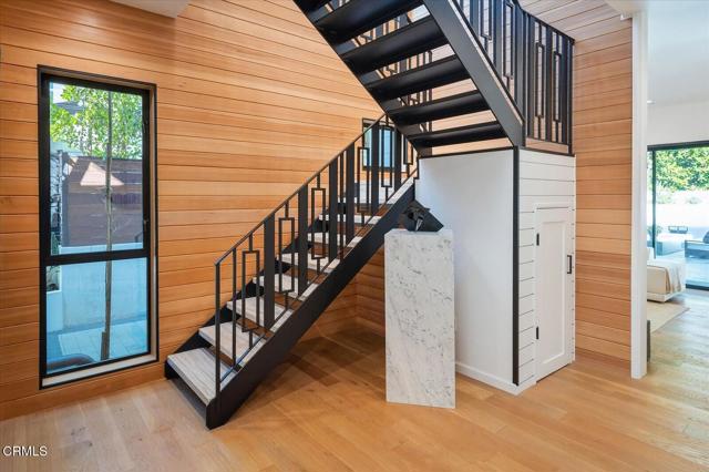 Detail Gallery Image 40 of 73 For 10747 Valleyheart Dr, Studio City,  CA 91604 - 4 Beds | 3 Baths