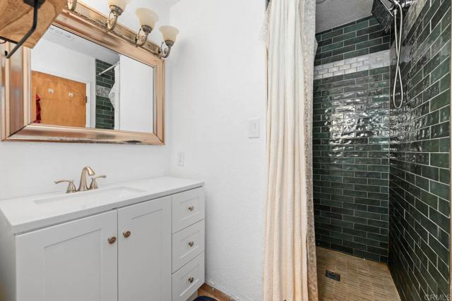 28757 Mac Tan Road, Valley Center CA: https://media.crmls.org/mediaz/4031d221-1466-4b7c-9074-ce610e28b6cb.jpg