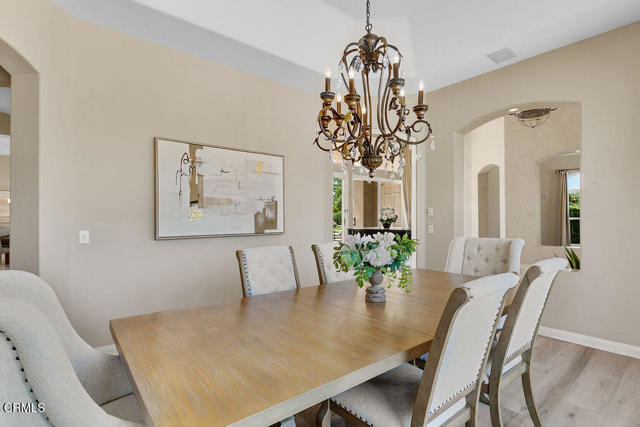 2625 Marvella Court, Camarillo CA: https://media.crmls.org/mediaz/4032c7f4-f07e-4547-9ffc-61c50695befa.jpg