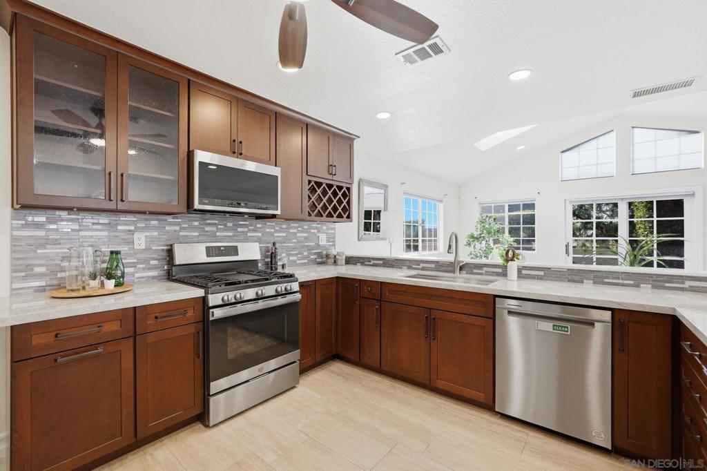 3240 Geronimo Ave - photo 19