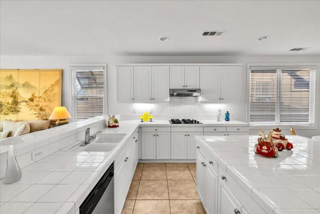 1745 Hot Springs Way, Palm Springs, CA 92262