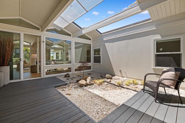 2989 Dolores Way, Burlingame CA: https://media.crmls.org/mediaz/403537be-022f-4486-94d3-9af05bbc62d8.jpg