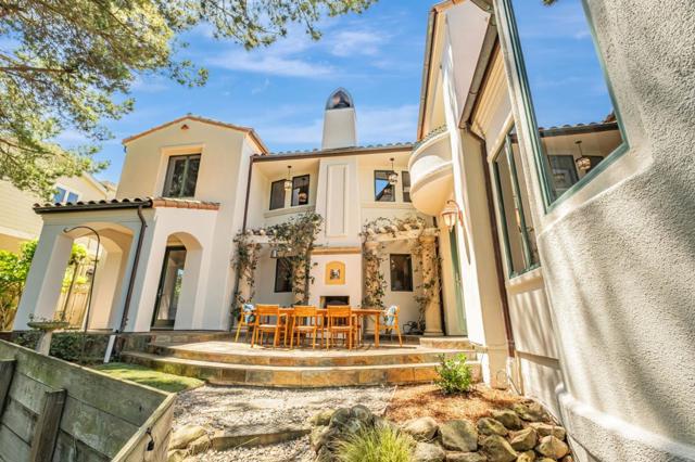 125 Zanzibar Drive, Aptos CA: https://media.crmls.org/mediaz/4035ec5f-6ffd-411e-a01d-945b8c56af20.jpg