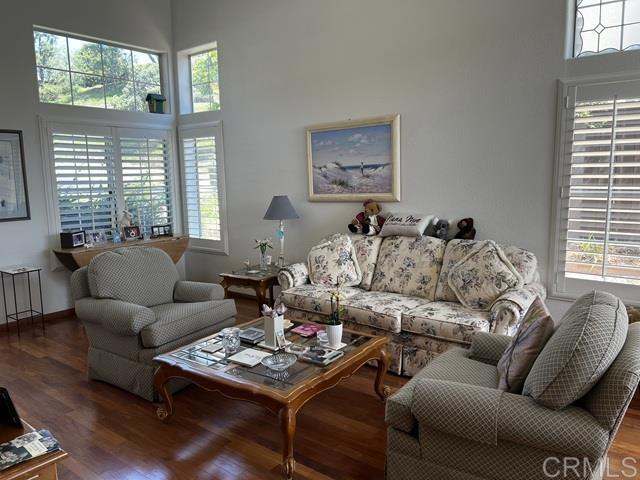 Detail Gallery Image 17 of 34 For 7054 Primentel Ln, Carlsbad,  CA 92009 - 4 Beds | 2/1 Baths