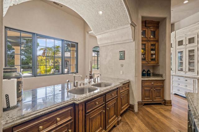 25751 Elena Road, Los Altos Hills CA: https://media.crmls.org/mediaz/4036d578-292e-48b8-82af-e439ebeac03b.jpg