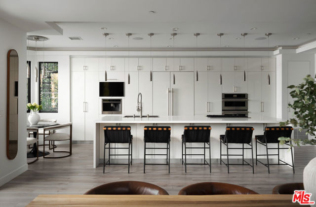 3820 Knobhill Drive, Sherman Oaks CA: https://media.crmls.org/mediaz/403772dd-5ccc-4e9b-89fe-b328e7caf4db.jpg