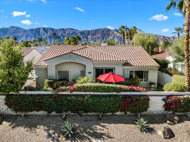 78999 Breckenridge Drive, La Quinta CA: https://media.crmls.org/mediaz/4038736d-9620-4a0c-b22a-3d430b58f0b6.jpg