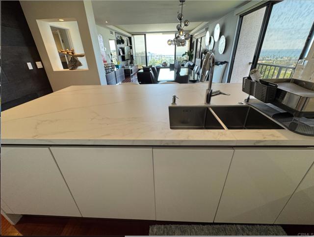2500 Torrey Pines Road, La Jolla CA: https://media.crmls.org/mediaz/40390d4c-f1bc-4216-b9fb-e69a88d84ac7.jpg