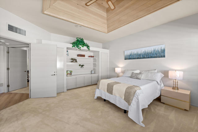 212 S Kavenish Drive, Rancho Mirage CA: https://media.crmls.org/mediaz/4039b987-2b6e-4c89-b448-af548d5852c8.jpg