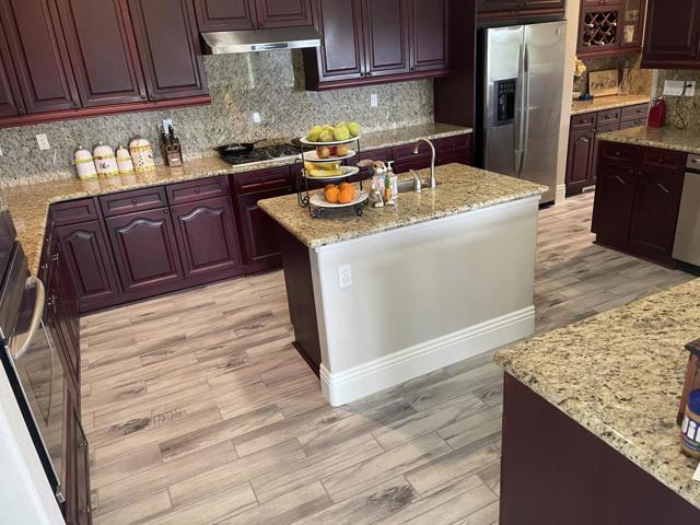 Image 22 of 60 For 5100 Thalia Drive