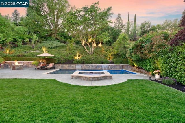 5220 Portillo Valley, San Ramon CA: https://media.crmls.org/mediaz/4039f752-919b-4894-939e-7126d908baf2.jpg