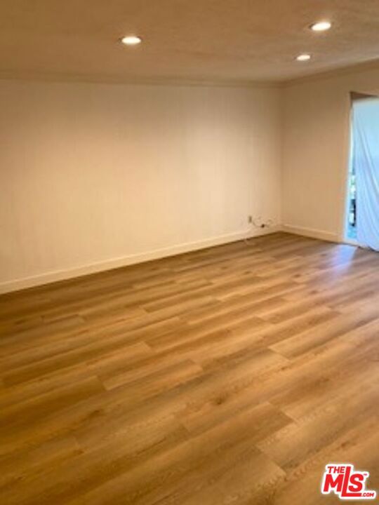 730 N Eucalyptus Avenue, Inglewood CA: https://media.crmls.org/mediaz/403a3588-4422-47f5-8171-ae3cf46cb5b7.jpg