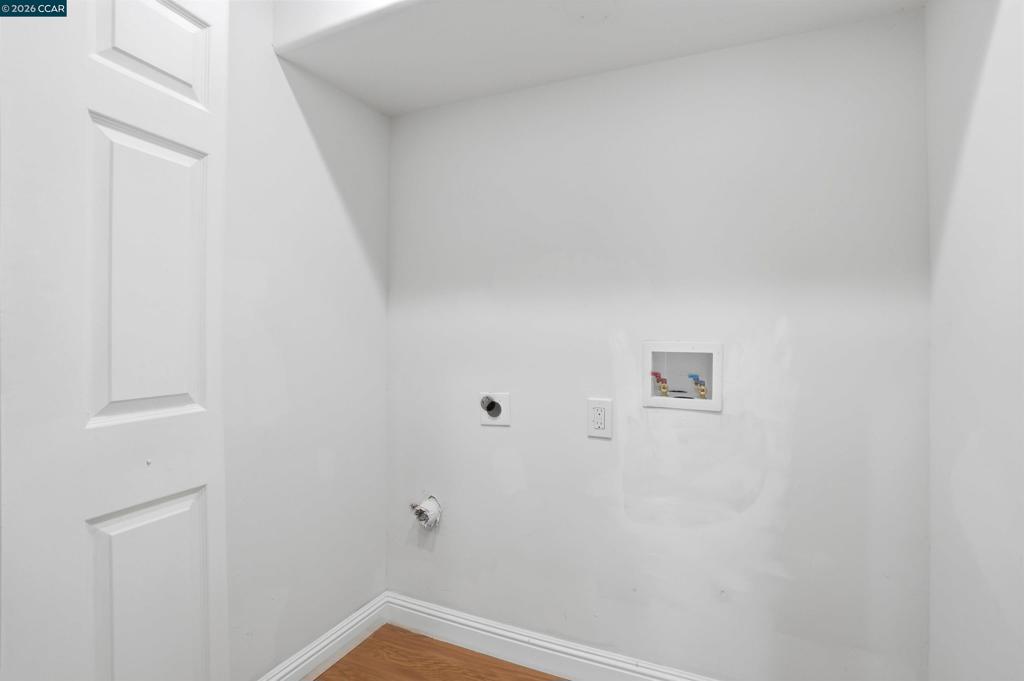 https://media.crmls.org/mediaz/403accee-ab1a-4337-8834-5fec3a696959.jpg?preset=X-Large