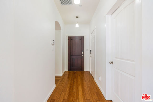 7050 Independence Avenue, Canoga Park CA: https://media.crmls.org/mediaz/403ad218-d21a-4a64-a172-d463f3732862.jpg