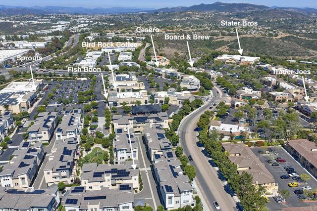 6140 Colt Place, Carlsbad CA: https://media.crmls.org/mediaz/403b485f-bac9-4464-a1f9-36802e9af8c3.jpg