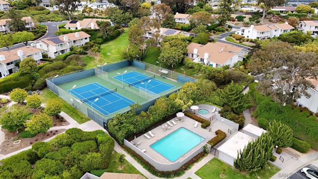 2162 Caminito Circulo Sur, La Jolla CA: https://media.crmls.org/mediaz/403be0f7-a6d8-47e4-bd69-304be4adfec0.jpg