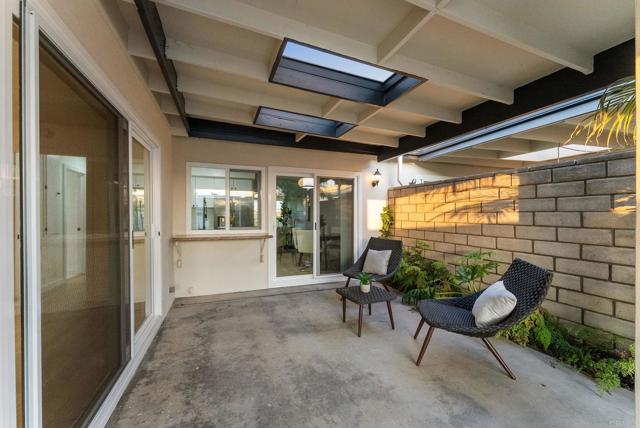 Detail Gallery Image 17 of 27 For 3839 Vista Campana #32,  Oceanside,  CA 92057 - 2 Beds | 1/1 Baths