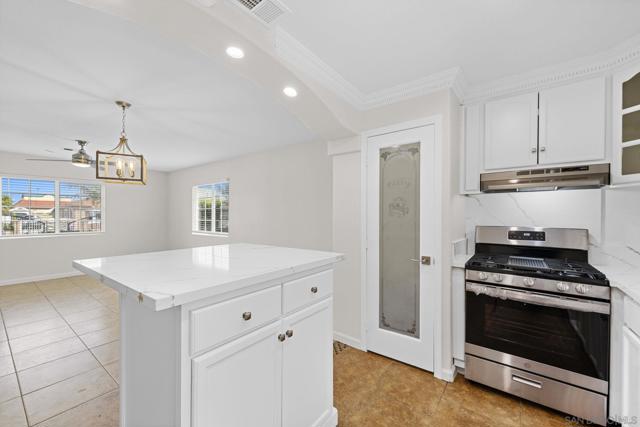 1749 Dahlia, San Diego CA: https://media.crmls.org/mediaz/403c9263-b256-49d7-af93-1ddc6c68add8.jpg