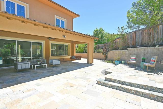 3009 Drysdale St, Danville CA: https://media.crmls.org/mediaz/403cb654-d2f4-4f4f-a83c-edded24bb97b.jpg