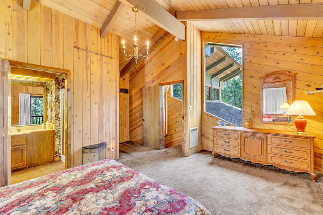 25461 Shadow Oaks, Idyllwild CA: https://media.crmls.org/mediaz/403db19a-dd17-4407-ae89-d6ef97a6f476.jpg