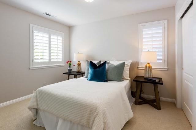 850 Arroyo Court, Palo Alto CA: https://media.crmls.org/mediaz/403e354f-c68f-4bfd-9ccb-f4fcbdb5d460.jpg