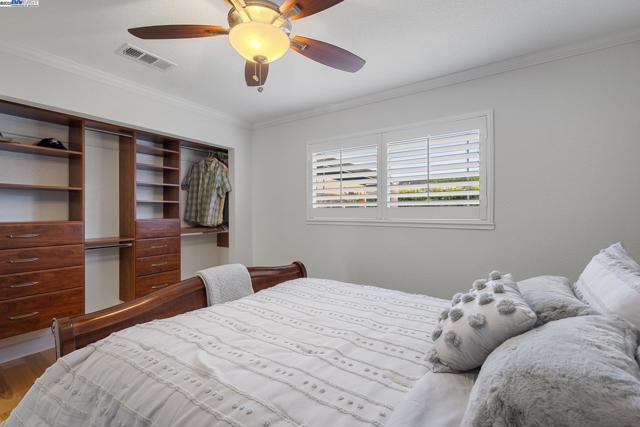 5706 Willkie Pl, Fremont CA: https://media.crmls.org/mediaz/403f7b18-85c2-4703-a8ee-e0b590a119fd.jpg