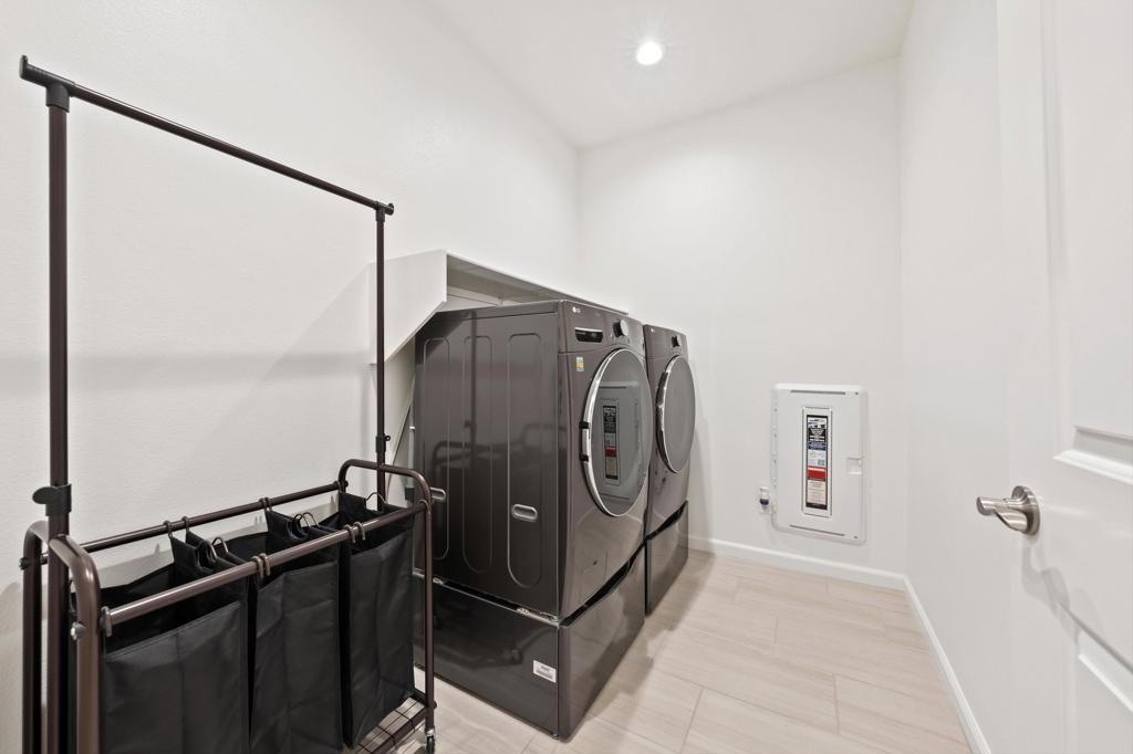 MLS #219135248DA image #23