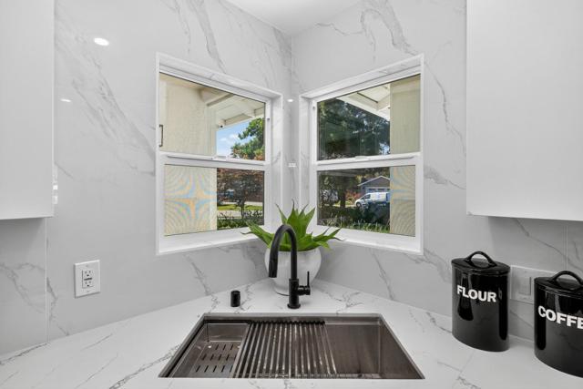 209 Nob Hill Way, Los Gatos CA: https://media.crmls.org/mediaz/40417473-6798-4cd9-96a7-ddc2ec8bc1b2.jpg