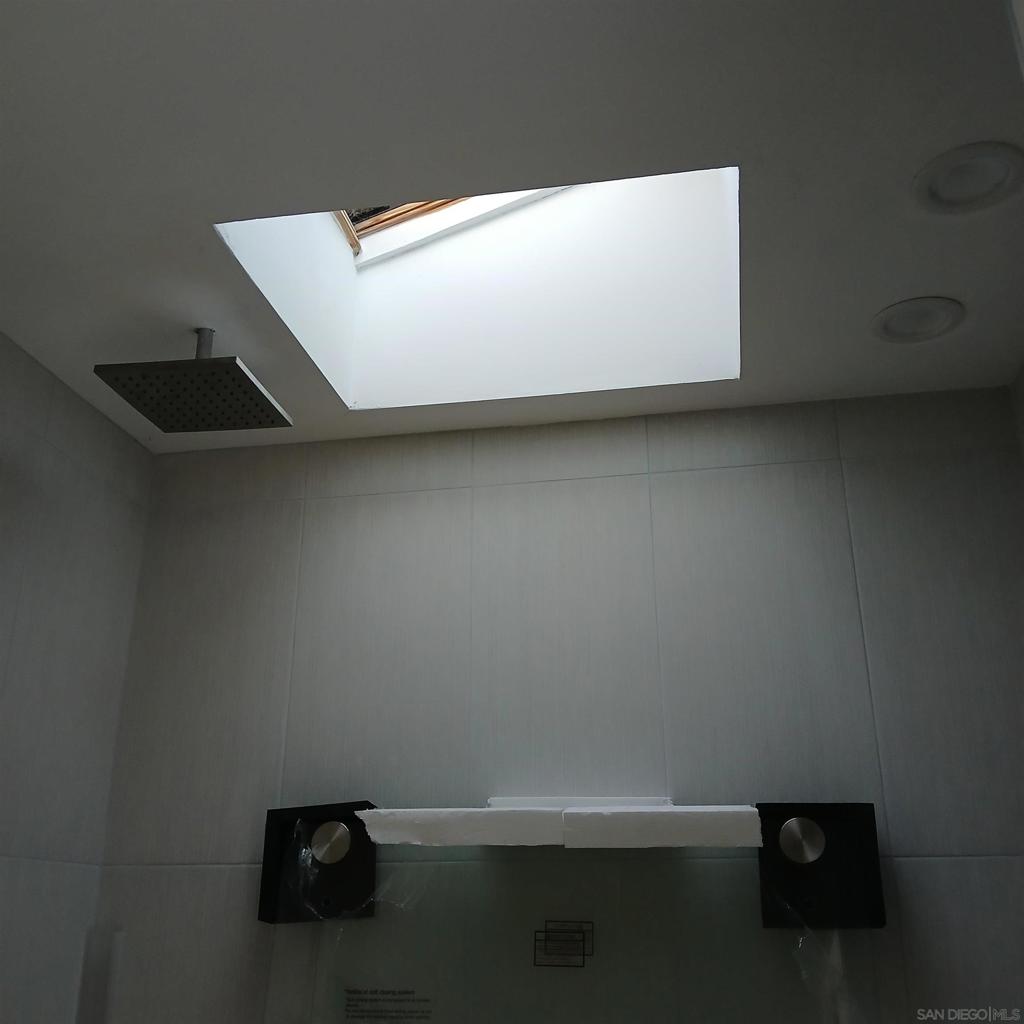 MLS #250042689SD image #32