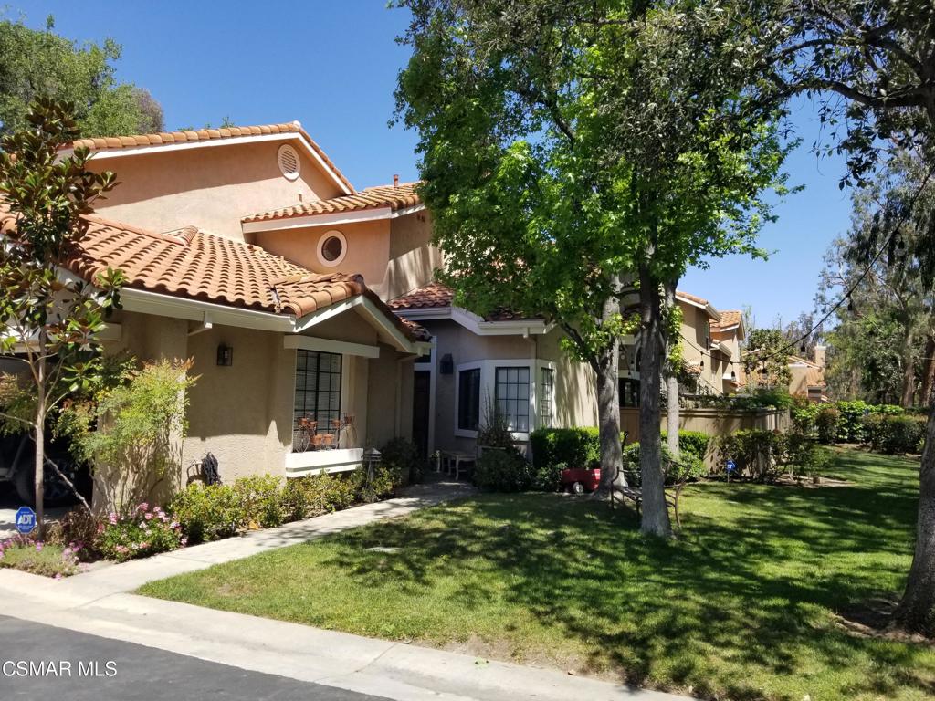 328 Turin Street, Oak Park, CA 91377