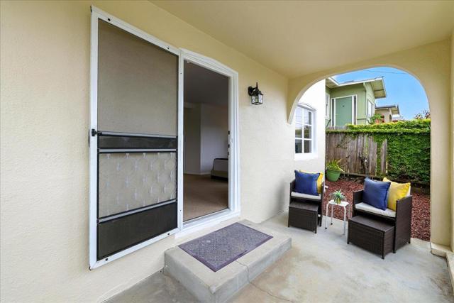 5555 Carlton Street, Oakland CA: https://media.crmls.org/mediaz/4042273a-70b1-4c7b-8f32-a663db6295b7.jpg