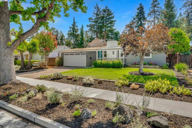 956 Tamarack Ave, San Jose CA: https://media.crmls.org/mediaz/404265d2-dd50-4cf9-a9e8-b8e359e60507.jpg