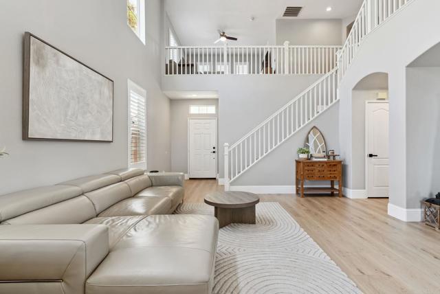 1568 Sapphire Dr, Carlsbad CA: https://media.crmls.org/mediaz/4043d475-7d55-486b-aa15-938849514432.jpg
