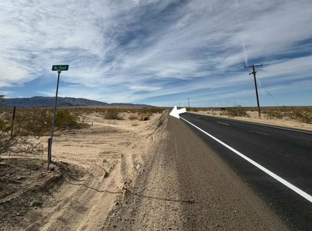 81325 29 Palms Highway, 29 Palms CA: https://media.crmls.org/mediaz/404423bc-4eaa-46ab-8e8a-3b974bd00841.jpg