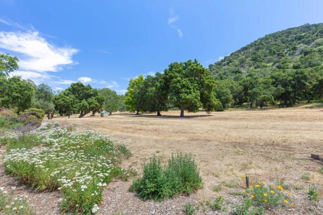 33732 E Carmel Valley Road, Carmel Valley CA: https://media.crmls.org/mediaz/404470d2-7c3e-472f-84c7-9f700eafb572.jpg