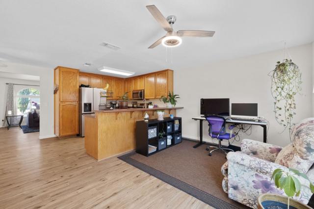 4165 Ernestine Way, North Highlands CA: https://media.crmls.org/mediaz/4044c115-d296-4cf8-a3a1-6acabc6185e9.jpg
