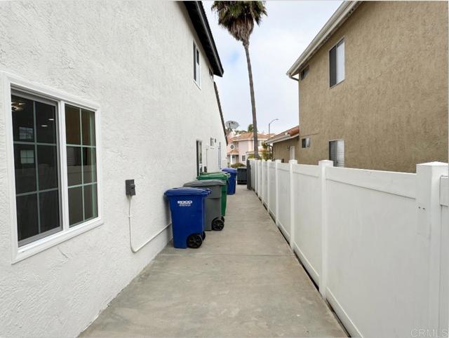 Detail Gallery Image 51 of 51 For 2030 San Remo Dr, Oceanside,  CA 92056 - 4 Beds | 3 Baths