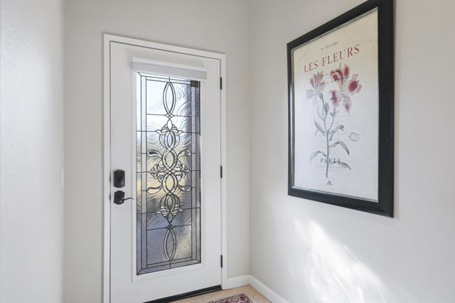 38488 Gazania Circle, Palm Desert CA: https://media.crmls.org/mediaz/40459a02-ed30-4c4f-8d0c-9c045ee8d356.jpg