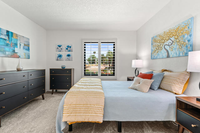 Image 32 of 61 For 35200 Cathedral Canyon Drive S152