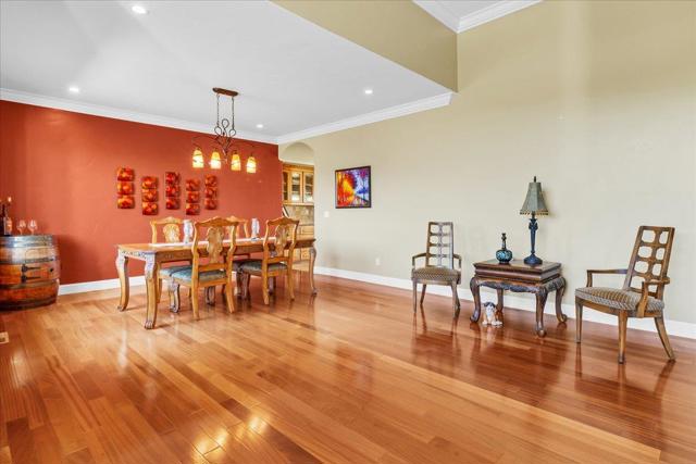4116 Ashford Circle, Hollister CA: https://media.crmls.org/mediaz/4045ce9c-02e6-4afa-8886-e8597efafb3c.jpg